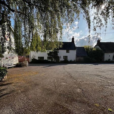 Notley Arms Inn Exmoor National Park Elworthy Exteriér fotografie